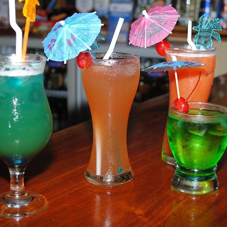 Captain'S Lodge And Bar Panglao-stad Buitenkant foto