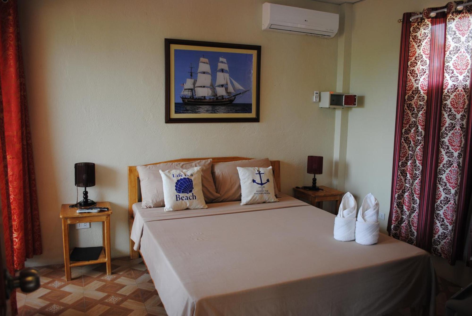 Captain'S Lodge And Bar Panglao-stad Buitenkant foto
