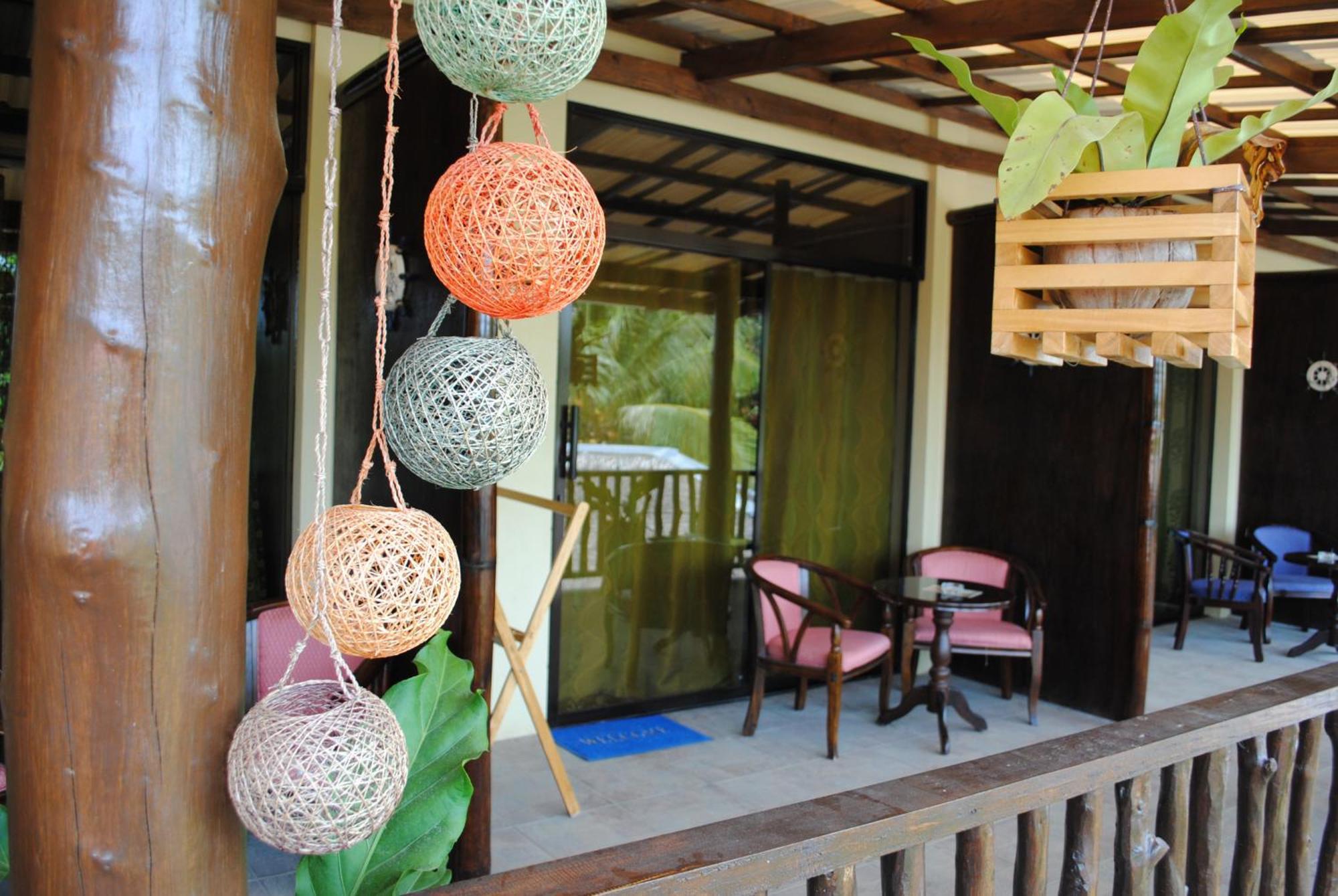 Captain'S Lodge And Bar Panglao-stad Buitenkant foto