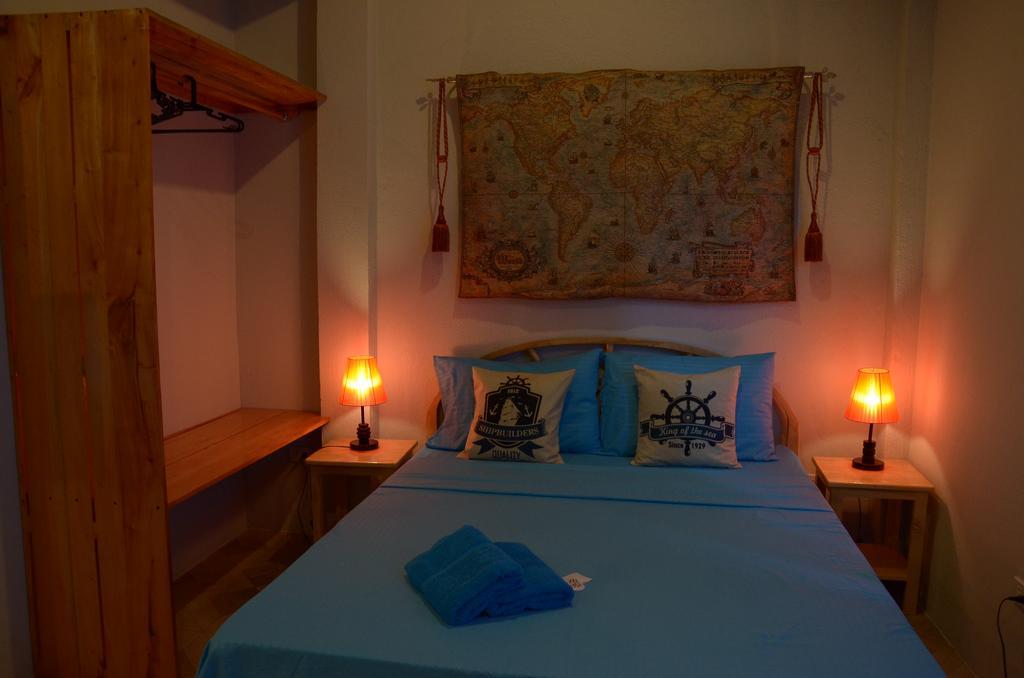 Captain'S Lodge And Bar Panglao-stad Buitenkant foto