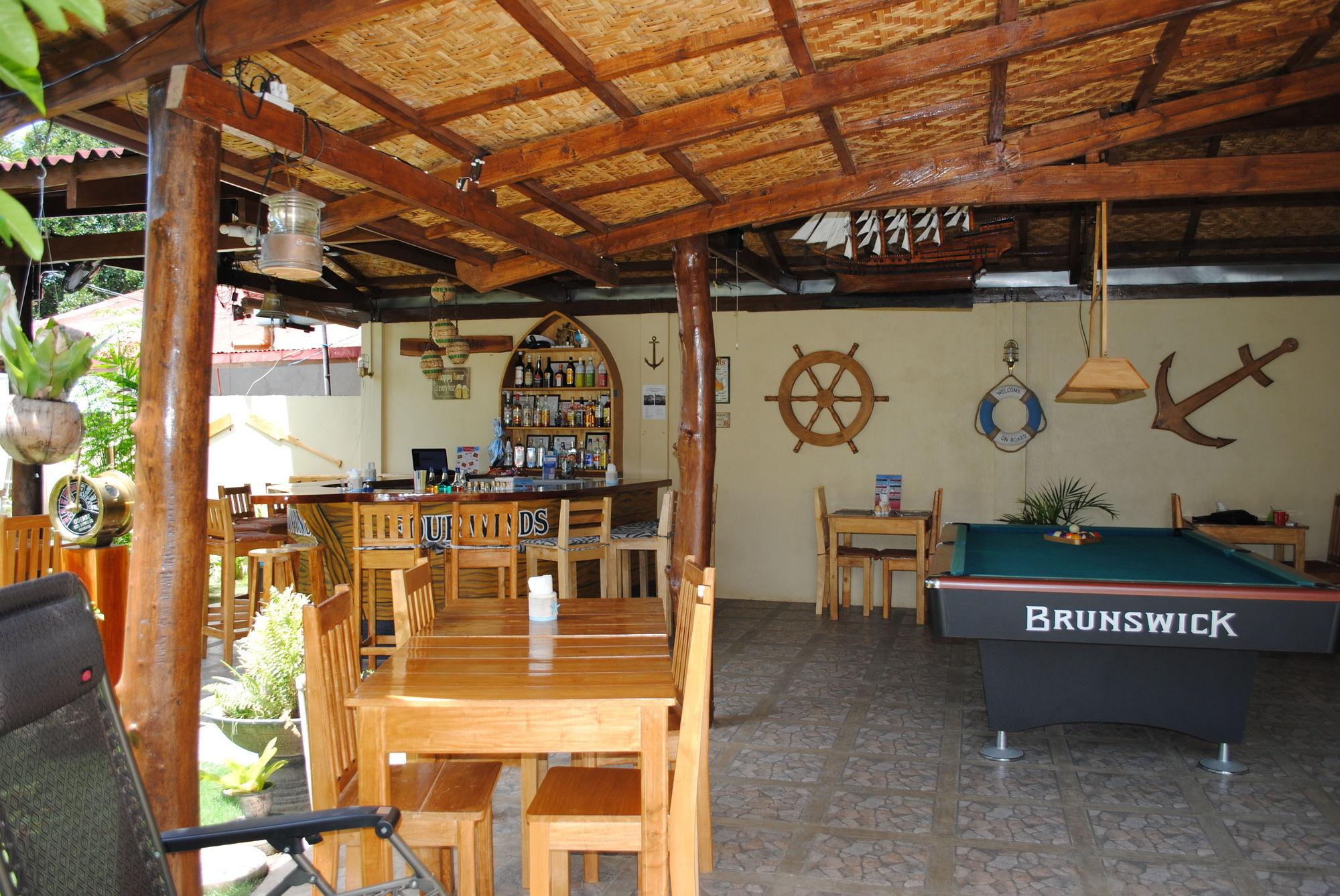 Captain'S Lodge And Bar Panglao-stad Buitenkant foto
